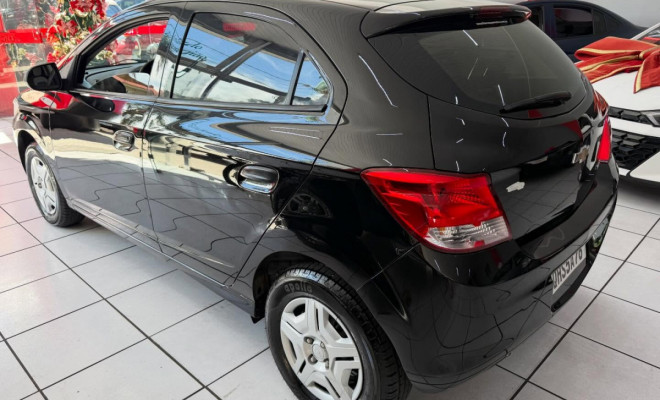 GM - Chevrolet ONIX HATCH LS 1.0 8V FlexPower 5p Mec. 2016 Flex-3