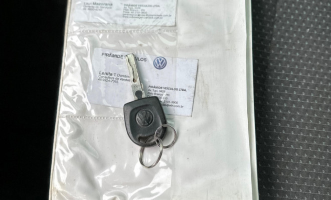 VW - VolksWagen Gol (novo) 1.0 Mi Total Flex 8V 2p 2014 Flex-9