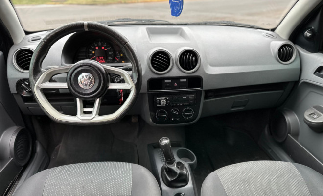 VW - VolksWagen Gol (novo) 1.0 Mi Total Flex 8V 2p 2014 Flex-7