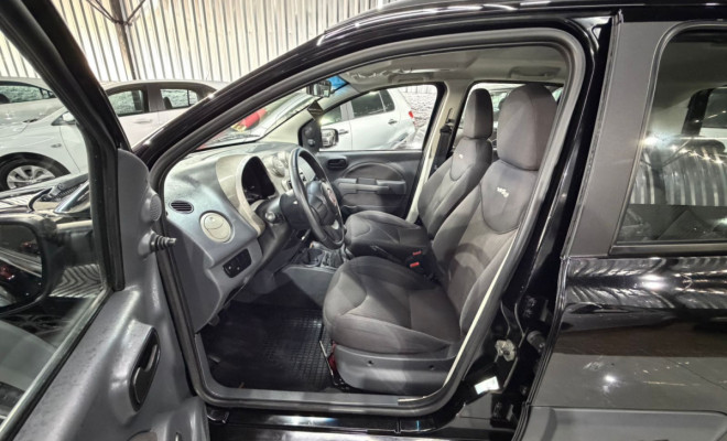 Fiat UNO WAY Celeb. 1.4 EVO Fire Flex 8V 5p 2012 Flex-9