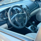 Kia Motors Cerato 1.6 16V Mec. 2011 Flex-12