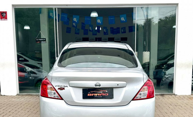 Nissan VERSA 1.0 12V FlexStart 4p Mec. 2017 Flex-2