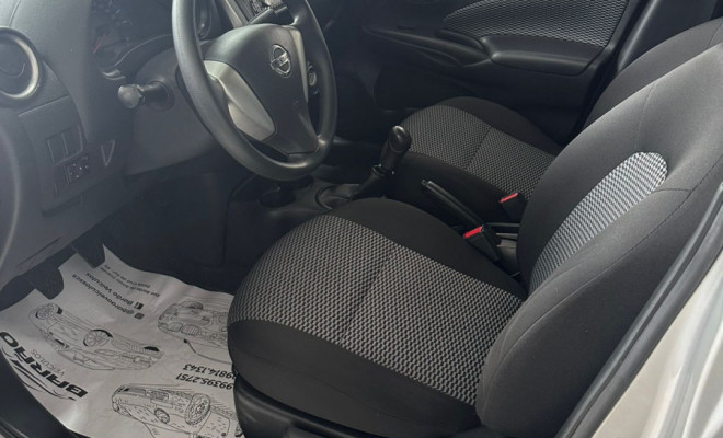 Nissan VERSA 1.0 12V FlexStart 4p Mec. 2017 Flex-5