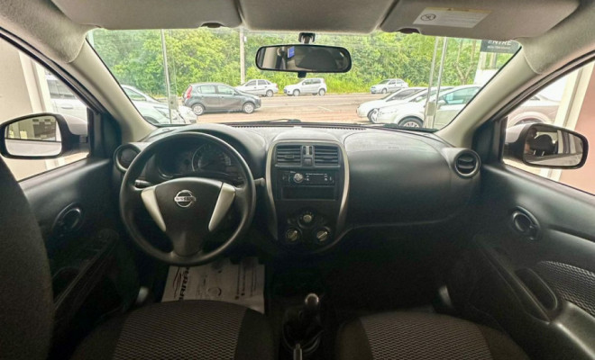 Nissan VERSA 1.0 12V FlexStart 4p Mec. 2017 Flex-6