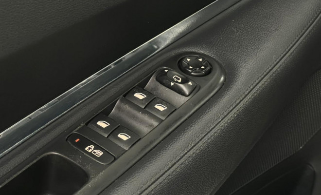 Peugeot 3008 Griffe 1.6 Turbo 16V 5p Aut. 2012 Flex-8