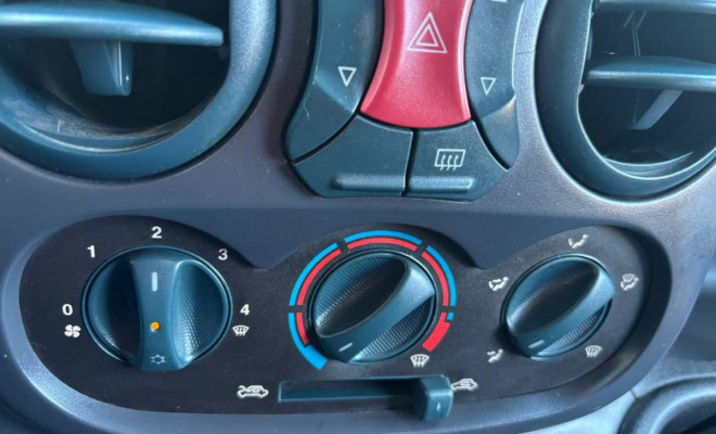 Fiat Doblo ELX 1.6 16V 4/5p 2002 Gás-8