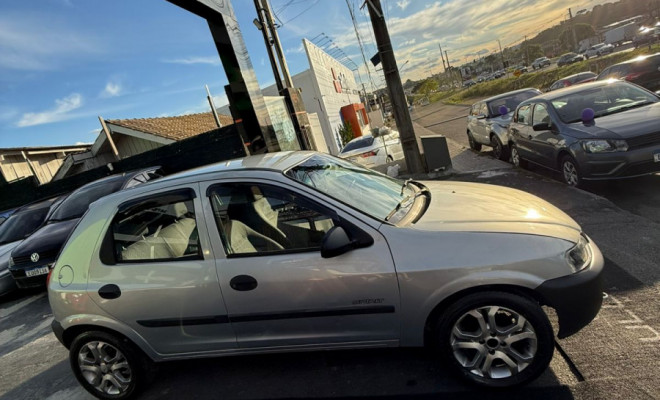 GM - Chevrolet Celta Spirit 1.0 MPFI VHC 8V 5p 2005 Gasolina-2