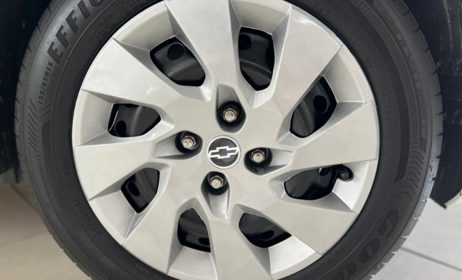 GM - Chevrolet ONIX HATCH LT 1.4 8V FlexPower 5p Mec. 2016 Flex-11