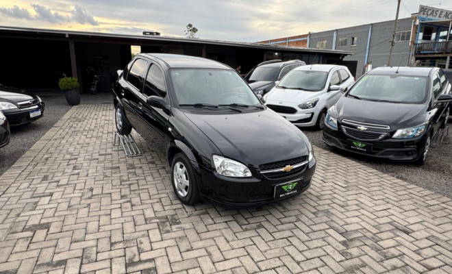 GM - Chevrolet Classic Life/LS 1.0 VHC FlexP. 4p 2013 Flex-1