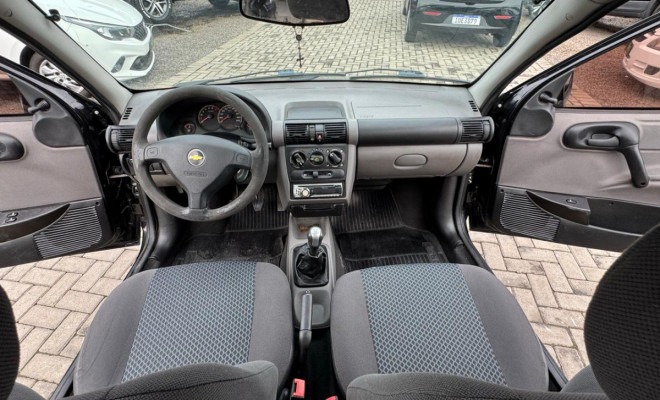 GM - Chevrolet Classic Life/LS 1.0 VHC FlexP. 4p 2013 Flex-5