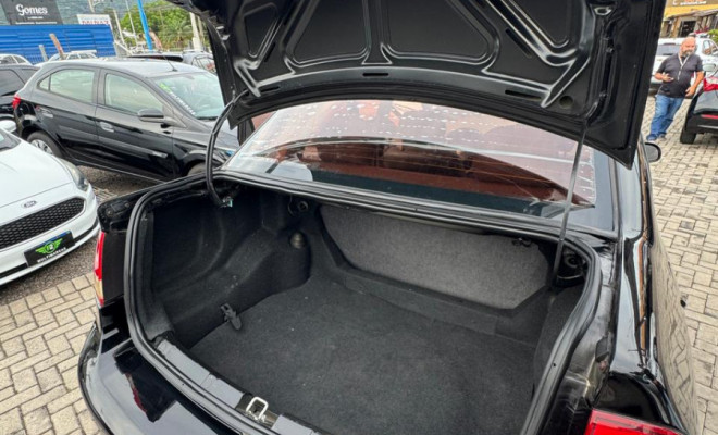 GM - Chevrolet Classic Life/LS 1.0 VHC FlexP. 4p 2013 Flex-15