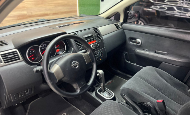 Nissan TIIDA Sedan 1.8 16V Flex Fuel 4p Aut. 2013 Flex-3