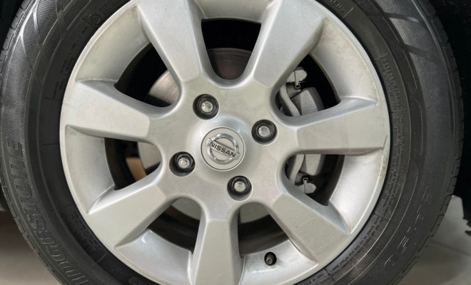 Nissan TIIDA Sedan 1.8 16V Flex Fuel 4p Aut. 2013 Flex-11