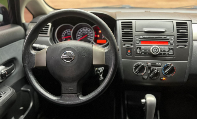 Nissan TIIDA Sedan 1.8 16V Flex Fuel 4p Aut. 2013 Flex-6