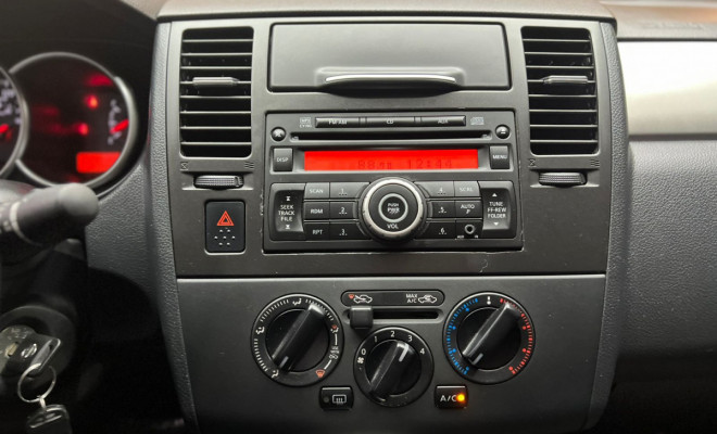 Nissan TIIDA Sedan 1.8 16V Flex Fuel 4p Aut. 2013 Flex-8