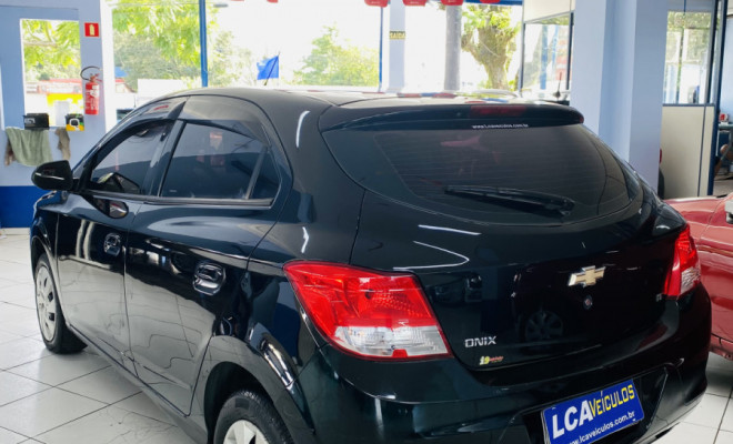GM - Chevrolet ONIX HATCH LT 1.0 8V FlexPower 5p Mec. 2013 Flex-3