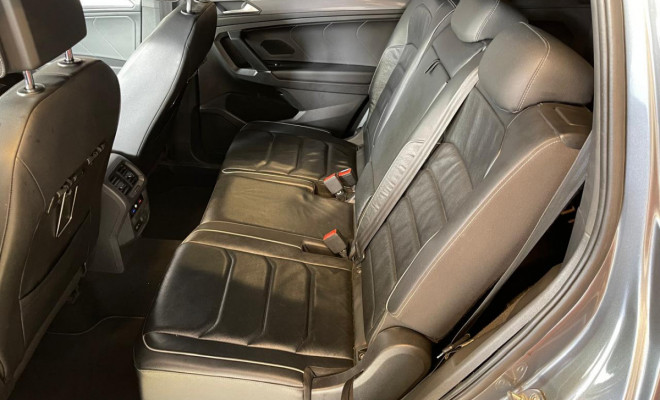 VW - VolksWagen TIGUAN Allspac R-Line 350 TSI 2.0 4x4 2019 Gasolina-14