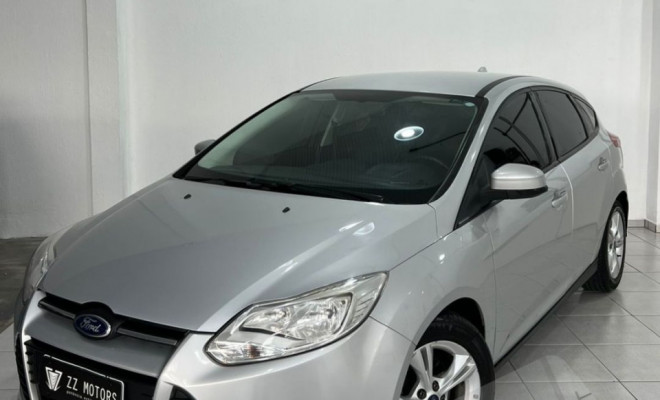 Ford Focus 1.6 SE Flex 16v 5p Aut 2014