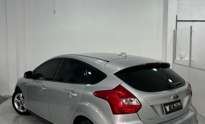 Ford Focus 1.6 SE Flex 16v 5p Aut 2014-7