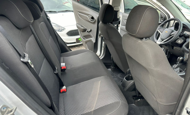 GM - Chevrolet ONIX HATCH Joy 1.0 8V Flex 5p Mec. 2020 Flex-5