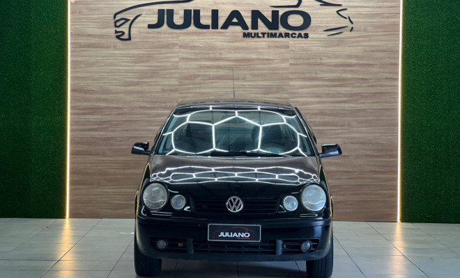 VW - VolksWagen Polo Sedan 1.6 Mi Total Flex 8V 4p 2006 Flex-12