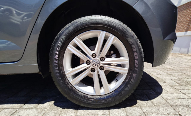 VW - VolksWagen Polo Comfort. 200 TSI 1.0 Flex 12V Aut. 2020 Flex-8