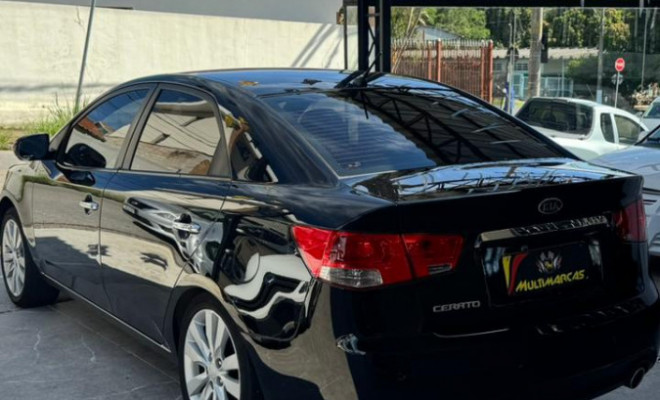 Kia Motors Cerato 1.6 16V Mec. 2010 Gasolina-3