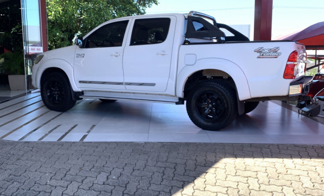 Toyota Hilux CD SRV D4-D 4x4 3.0  TDI Dies 2012 Diesel-4