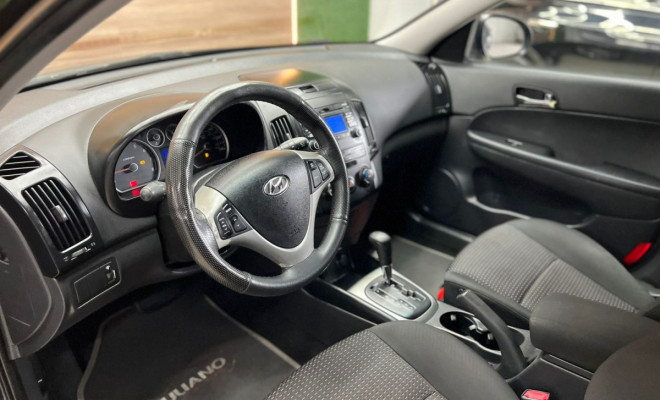 Hyundai i30 2.0 16V 145cv 5p Aut. 2012 Gasolina-3