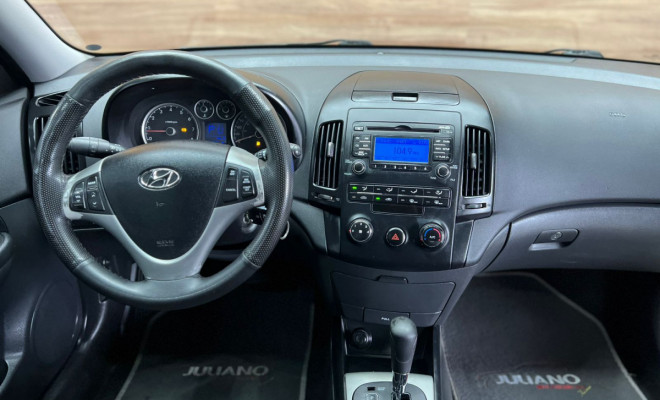 Hyundai i30 2.0 16V 145cv 5p Aut. 2012 Gasolina-5