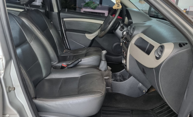 Renault SANDERO Expression Hi-Flex 1.6 8V 5p 2010 Flex-5