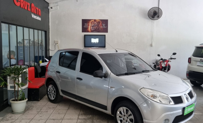 Renault SANDERO Expression Hi-Flex 1.6 8V 5p 2010 Flex-1