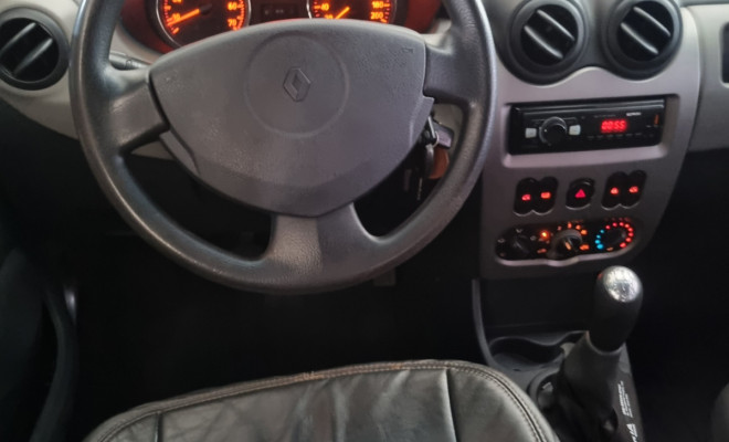 Renault SANDERO Expression Hi-Flex 1.6 8V 5p 2010 Flex-8