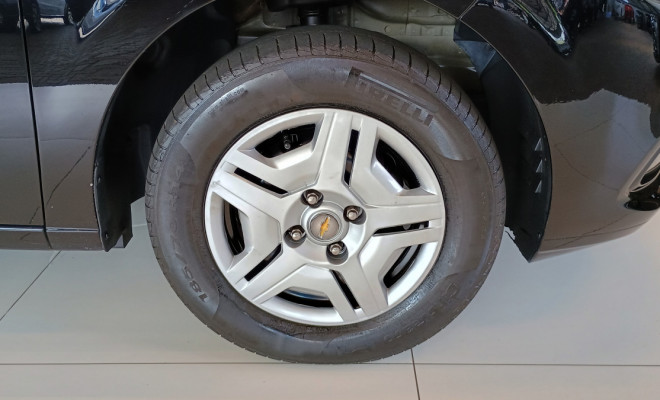 GM - Chevrolet ONIX HATCH LS 1.0 8V FlexPower 5p Mec. 2015 Flex-8