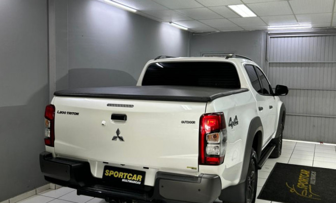 Mitsubishi L200 Trit. S.Out. GLS 2.4 CD Diesel Aut. 2025 Diesel-5