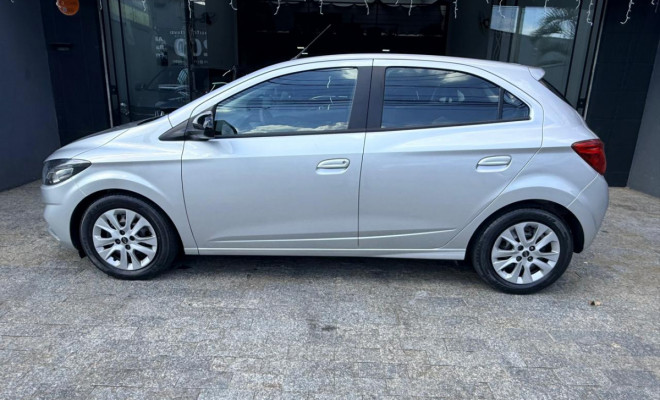 GM - Chevrolet ONIX HATCH 1.0 12V Flex 5p Mec. 2021 Flex-8