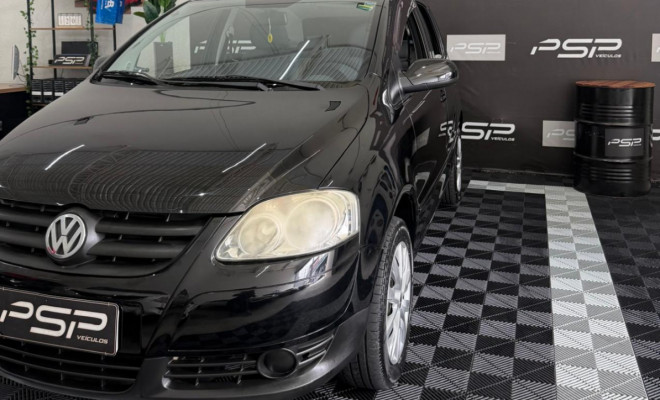 VW - VolksWagen Fox Plus 1.6Mi/ 1.6Mi Total Flex 8V 4p 2009 Flex-1