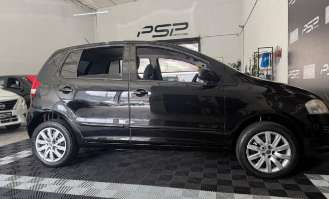 VW - VolksWagen Fox Plus 1.6Mi/ 1.6Mi Total Flex 8V 4p 2009 Flex-7