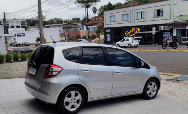 Honda Fit LXL 1.4/ 1.4 Flex 8V/16V 5p Aut. 2010 Flex-1