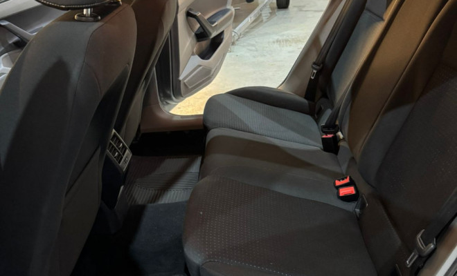 VW - VolksWagen VIRTUS Comfort. 200 TSI 1.0 Flex 12V Aut 2019 Flex-8