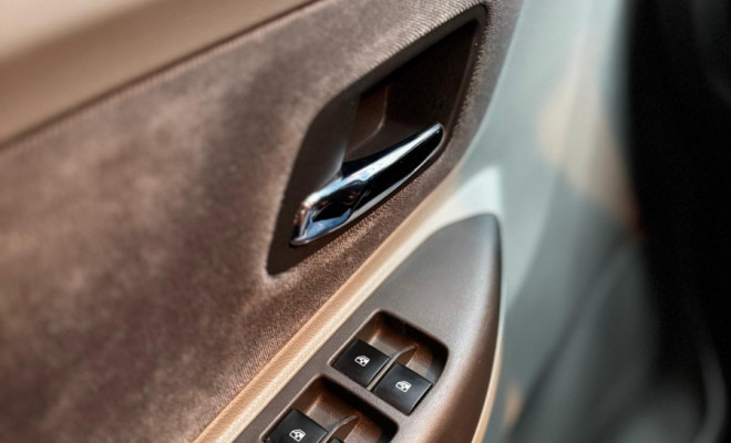 GM - Chevrolet SPIN LTZ 1.8 8V Econo.Flex 5p Aut. 2013 Flex-5