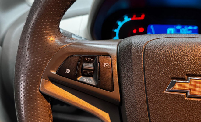 GM - Chevrolet SPIN LTZ 1.8 8V Econo.Flex 5p Aut. 2013 Flex-9