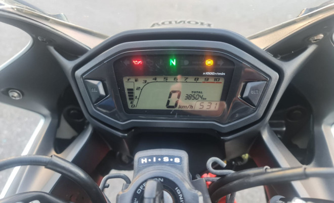 HONDA CBR 500R 2016 Gasolina-9