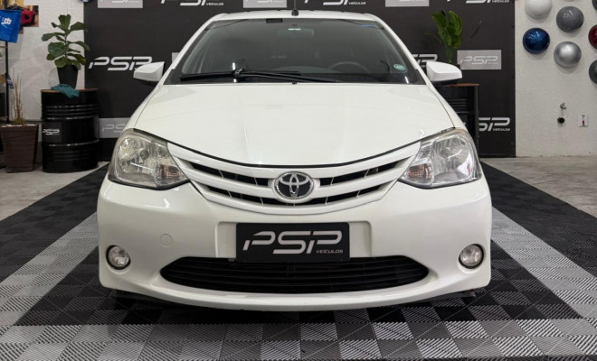 Toyota ETIOS XS Sedan 1.5 Flex 16V 4p Aut. 2017 Flex