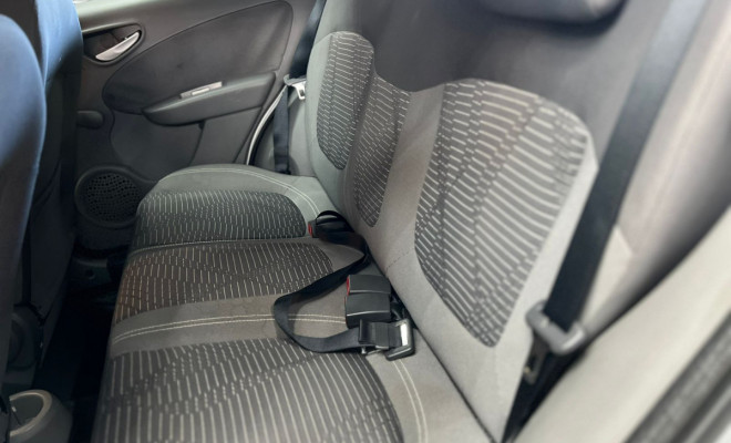 Fiat Palio ATTRACTIVE 1.0 EVO Fire Flex 8v 5p 2014 Flex-9