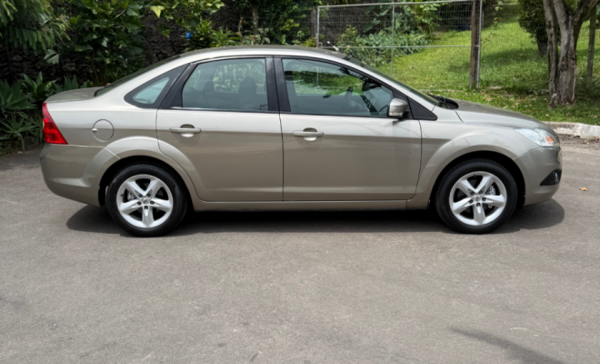 Ford Focus Sedan 2.0 16V/2.0 16V Flex 4p 2009 Flex-15