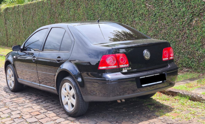 VW - VolksWagen Bora 2.0/ 2.0 Flex 8v Mec. 2009 Flex-2