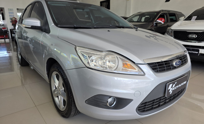 Ford Focus 1.6 S/SE/SE Plus Flex 8V/16V  5p 2013 Flex