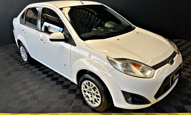 Ford Fiesta Sedan SE 1.6 16V Flex 4p 2014 Flex
