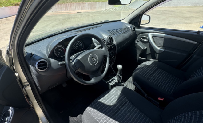 Renault SANDERO Expression Hi-Flex 1.0 16V 5p 2013 Flex-4